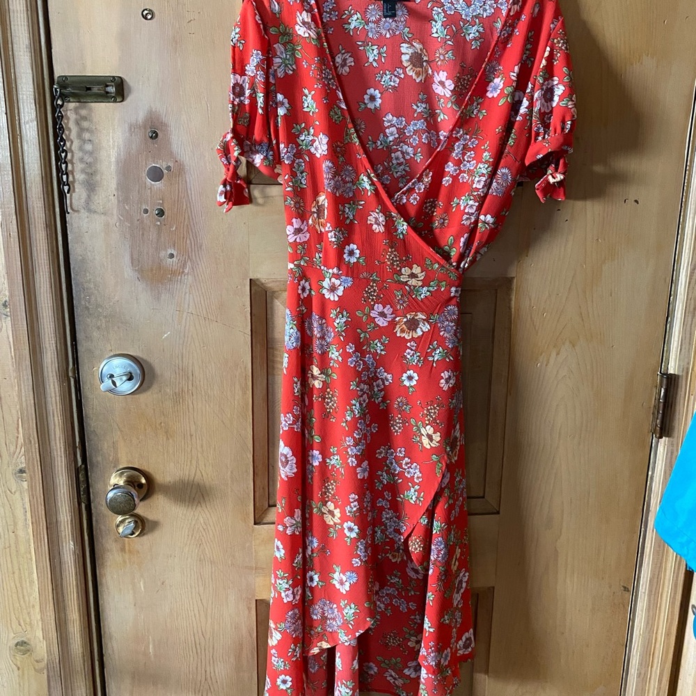 Forever 21 Side-Tie Floral Dress